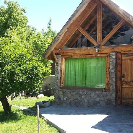 Cabanas Pehuenia Albergue El Bolsón Exterior foto